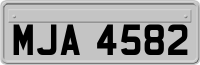 MJA4582