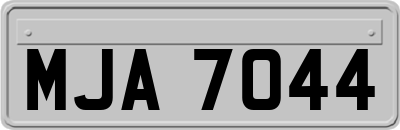 MJA7044