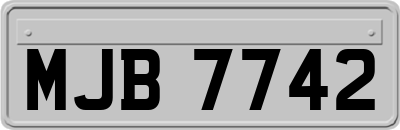 MJB7742
