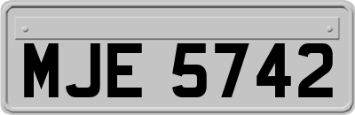 MJE5742