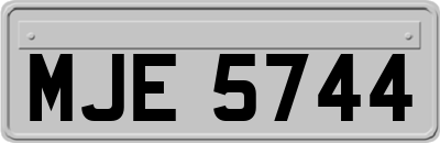 MJE5744