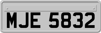 MJE5832