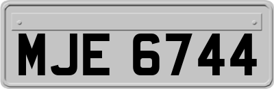 MJE6744