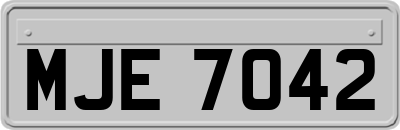 MJE7042