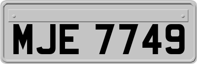 MJE7749