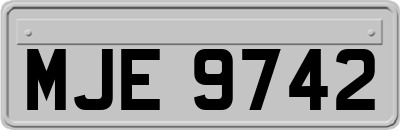 MJE9742