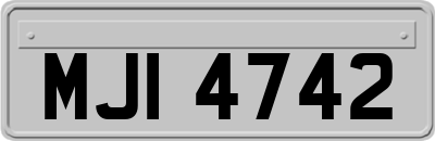 MJI4742