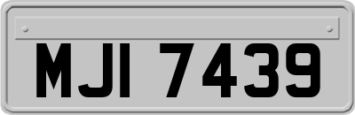 MJI7439