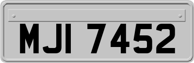 MJI7452