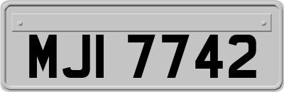 MJI7742