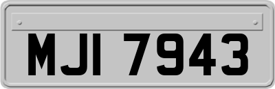 MJI7943