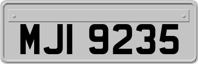 MJI9235