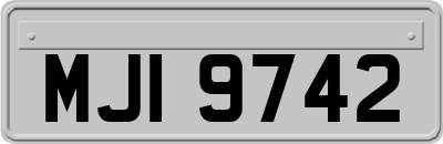 MJI9742