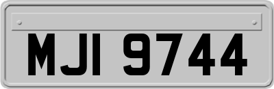 MJI9744
