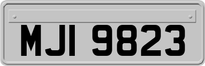 MJI9823