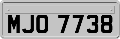 MJO7738