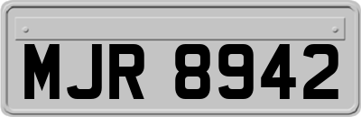 MJR8942