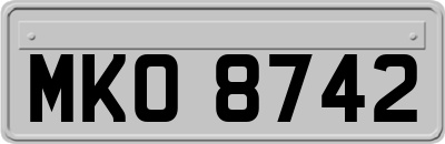MKO8742