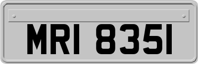 MRI8351