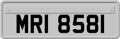 MRI8581