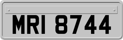 MRI8744