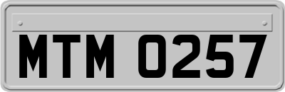 MTM0257