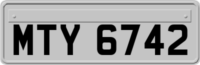 MTY6742