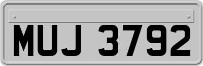 MUJ3792