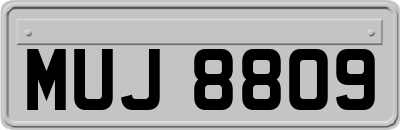 MUJ8809