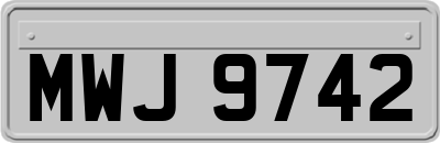 MWJ9742