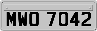 MWO7042