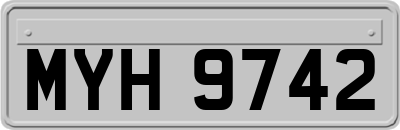 MYH9742