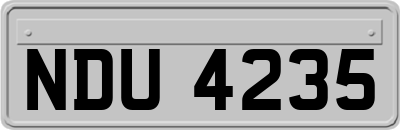 NDU4235