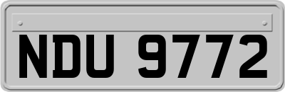 NDU9772