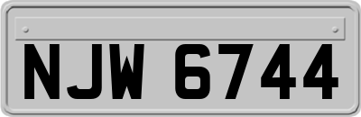 NJW6744