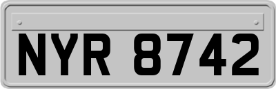 NYR8742