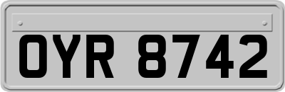 OYR8742
