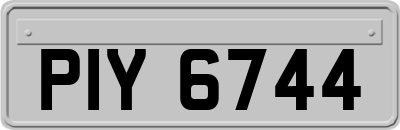 PIY6744