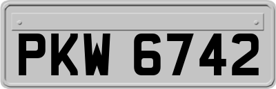 PKW6742