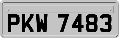 PKW7483