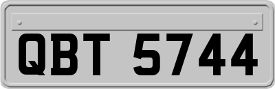 QBT5744