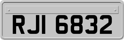 RJI6832