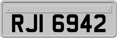 RJI6942