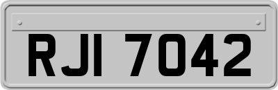 RJI7042