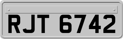 RJT6742